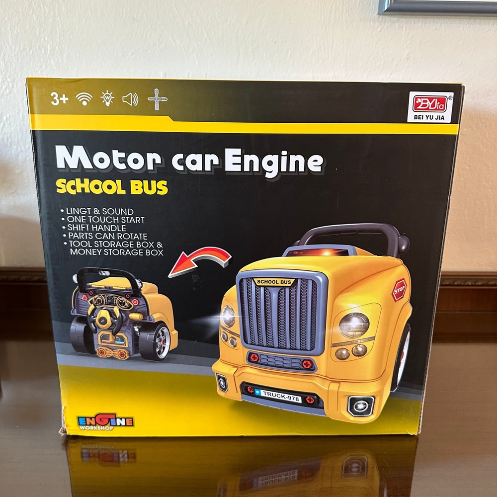 Bei Yu Jia School Bus Motor Car Engine Workshop Toy Set Lights Sounds TRUCK-978